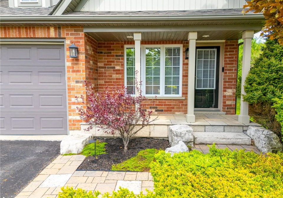3-costigan-court-georgetown-ontario-40742298