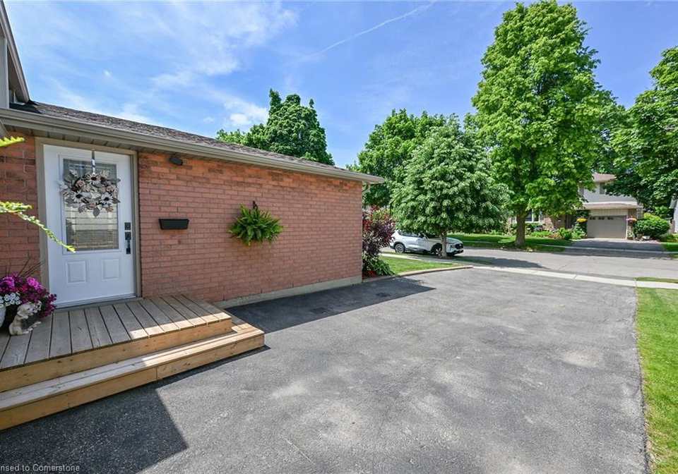 42-knightswood-crescent-brantford-ontario-40742351