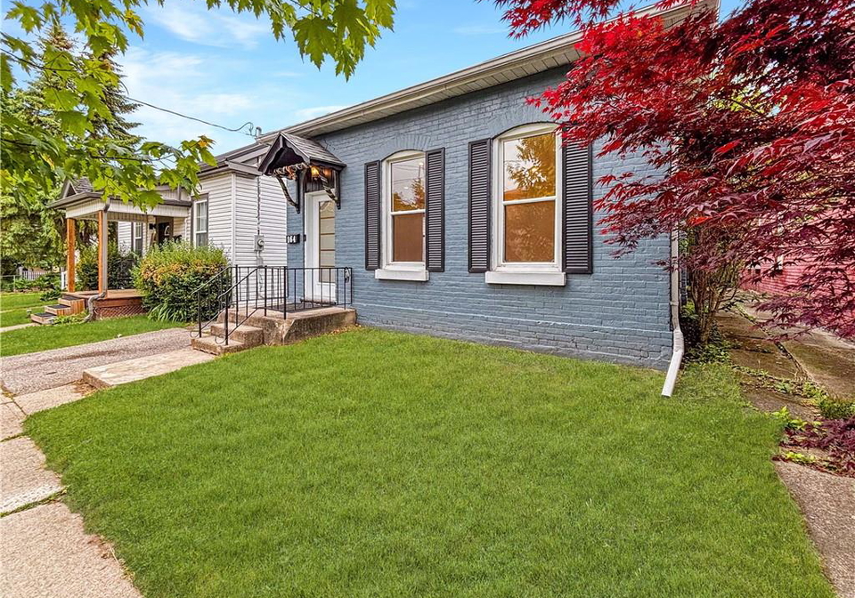 164-nelson-street-brantford-ontario-40742496