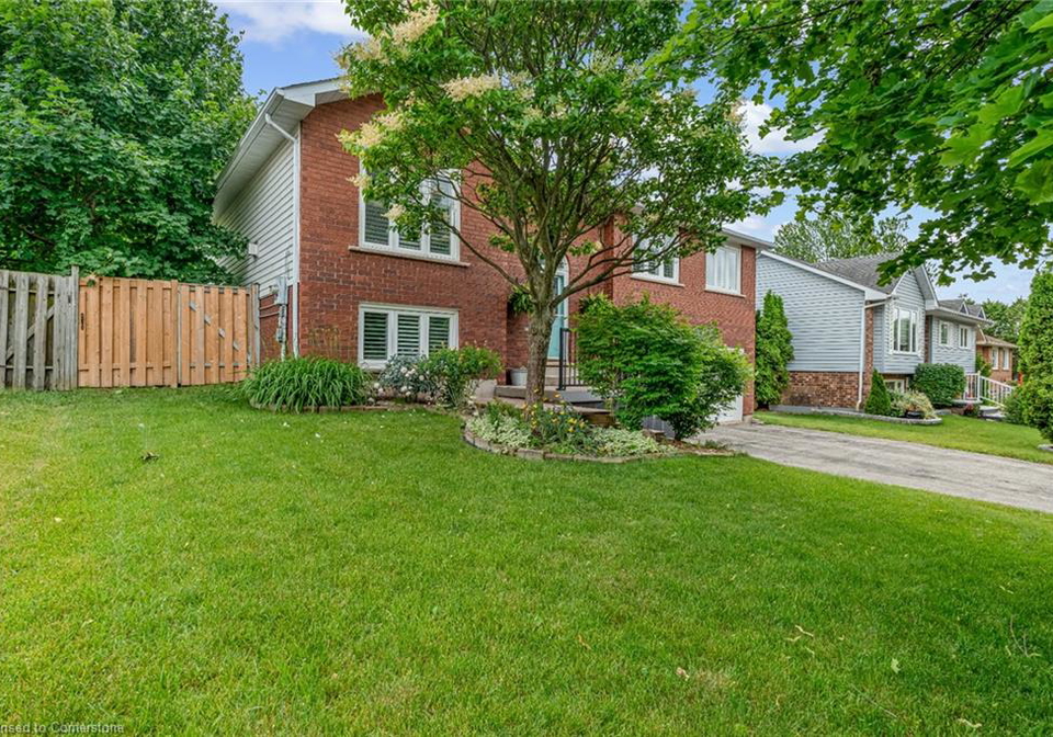 207-williamson-drive-caledonia-ontario-40742546