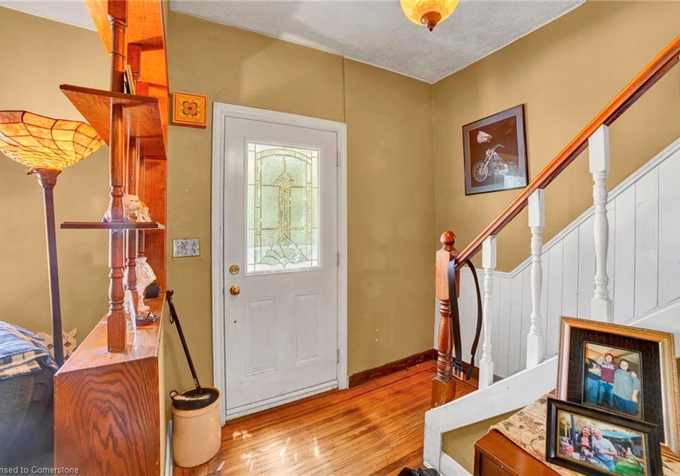 38-caledon-avenue-hamilton-ontario-40742556