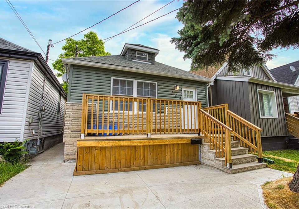 143-mcanulty-boulevard-hamilton-ontario-40742645