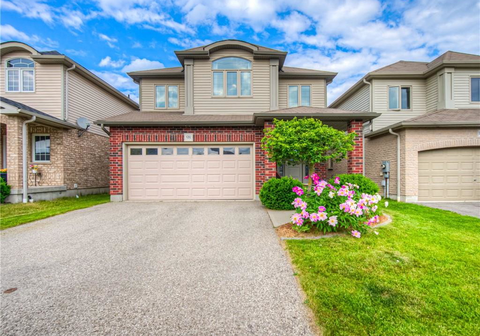 98-avery-crescent-breslau-ontario-40742687