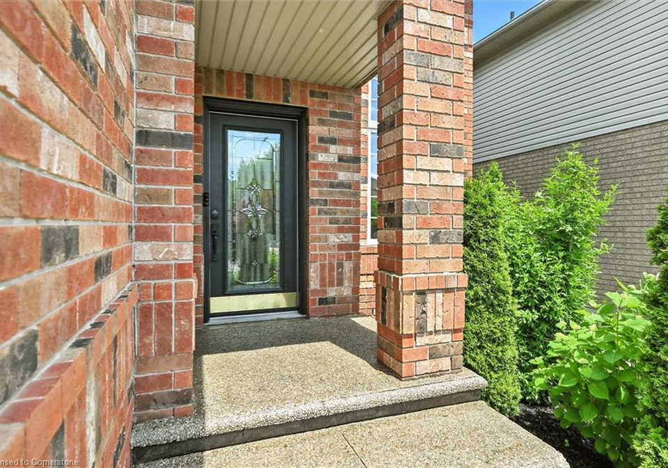 123-armour-crescent-ancaster-ontario-40742796