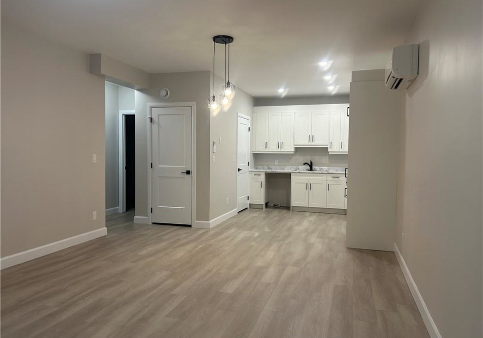 295-297-glass-avenue-kingsville-ontario-40742853