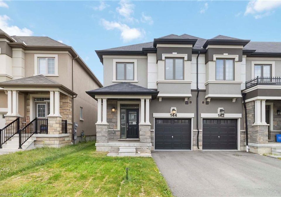 144-flagg-avenue-paris-ontario-40742891