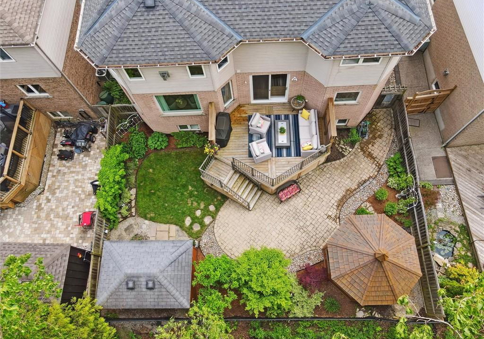 748-cedar-bend-drive-waterloo-ontario-40743060
