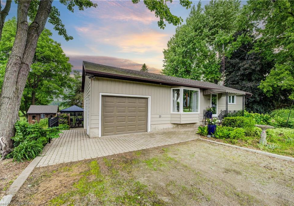99-baird-street-s-bright-ontario-40743136