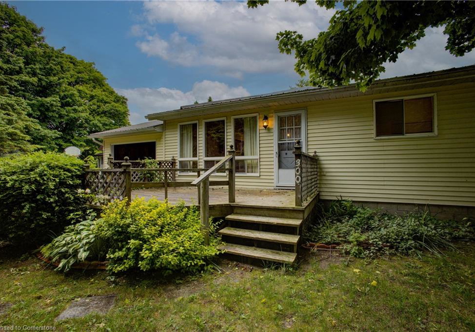 300-sauk-court-point-clark-ontario-40743149