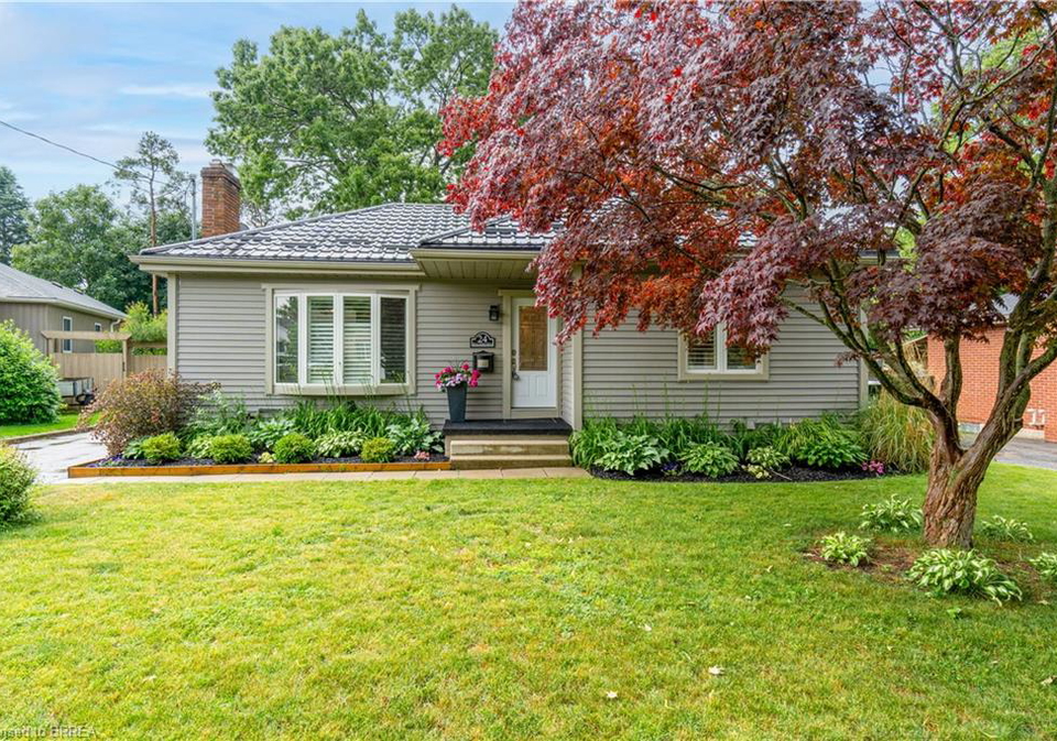 24-hillier-crescent-brantford-ontario-40743214
