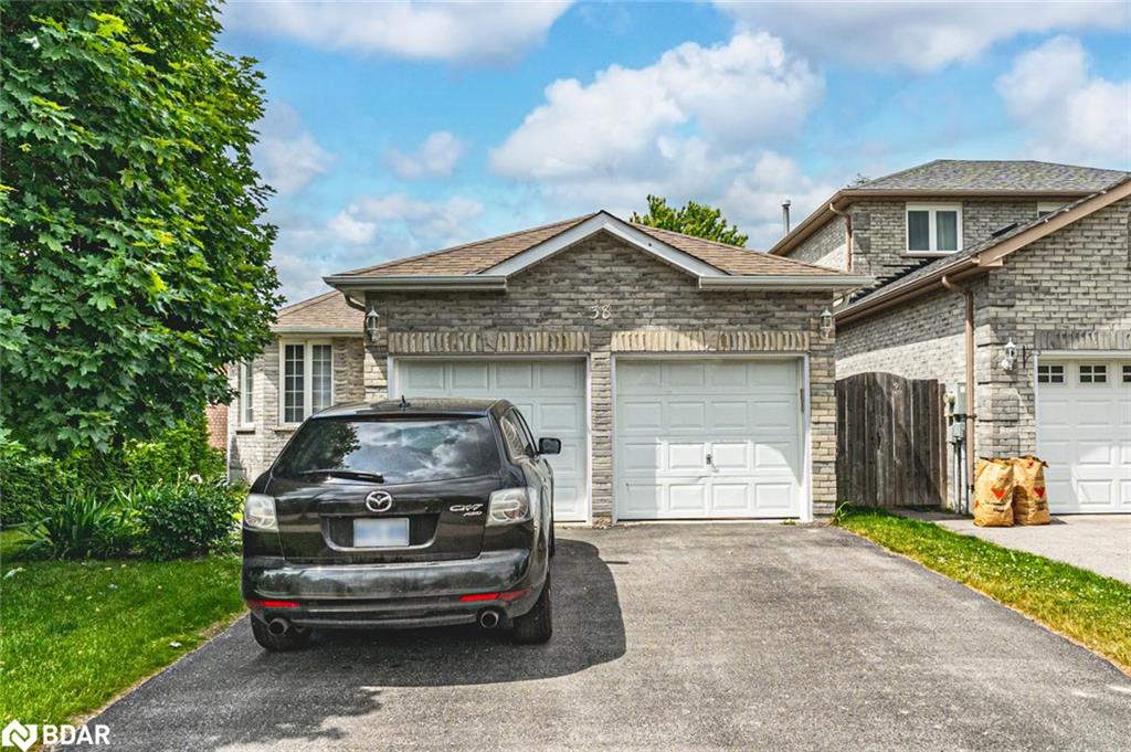 38-reynolds-lane-barrie-ontario-40743241