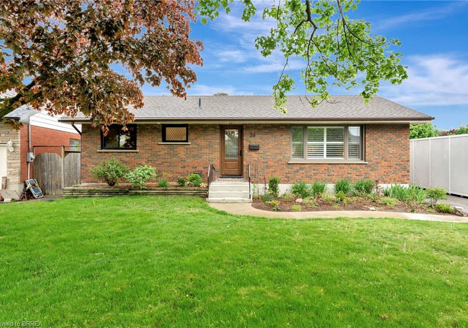 38-hickery-place-brantford-ontario-40743262