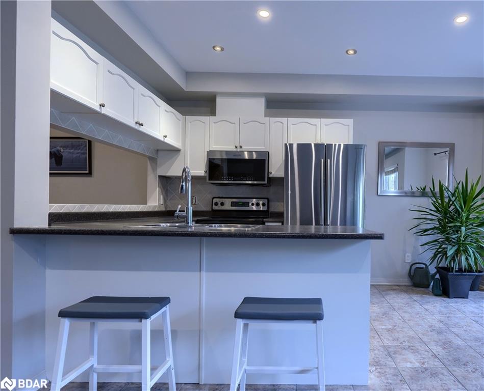 1268-cartmer-way-halton-ontario-40743322