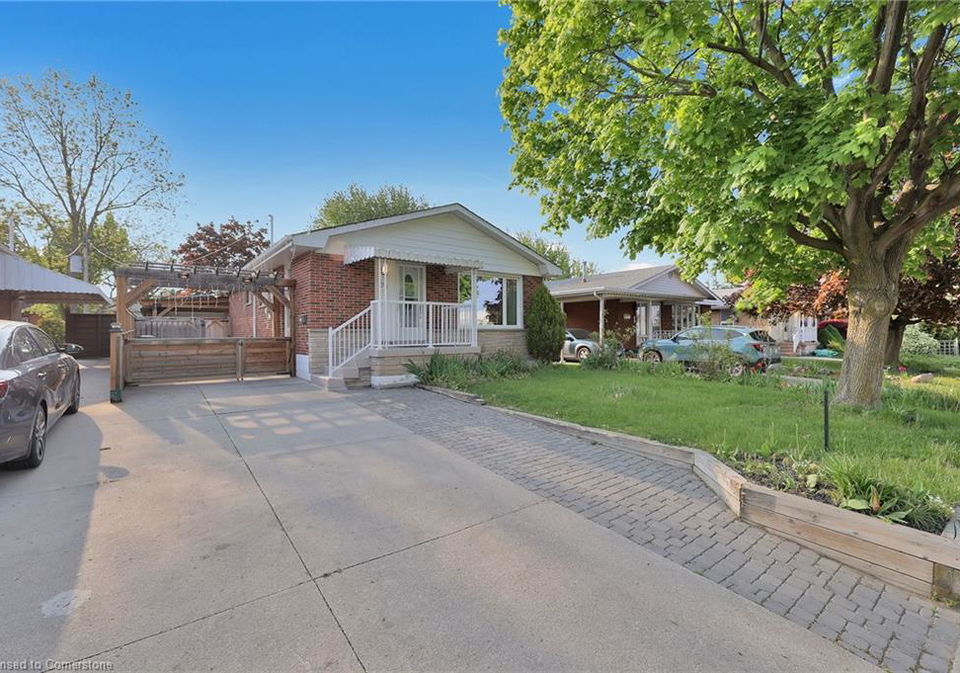 64-nash-road-s-hamilton-ontario-40743429