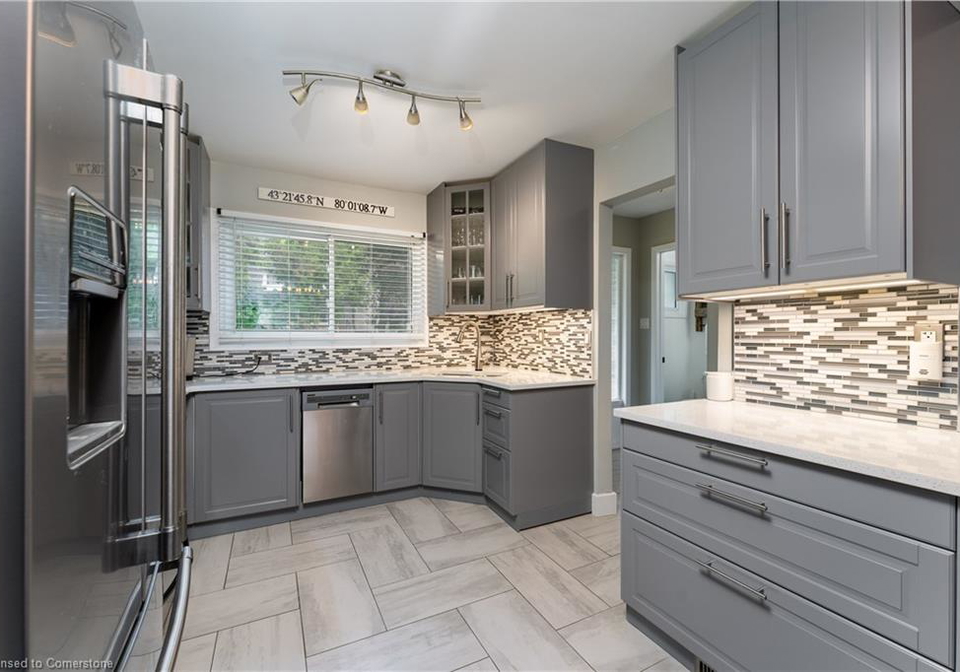 2050-upper-middle-road-waterdown-ontario-40743529