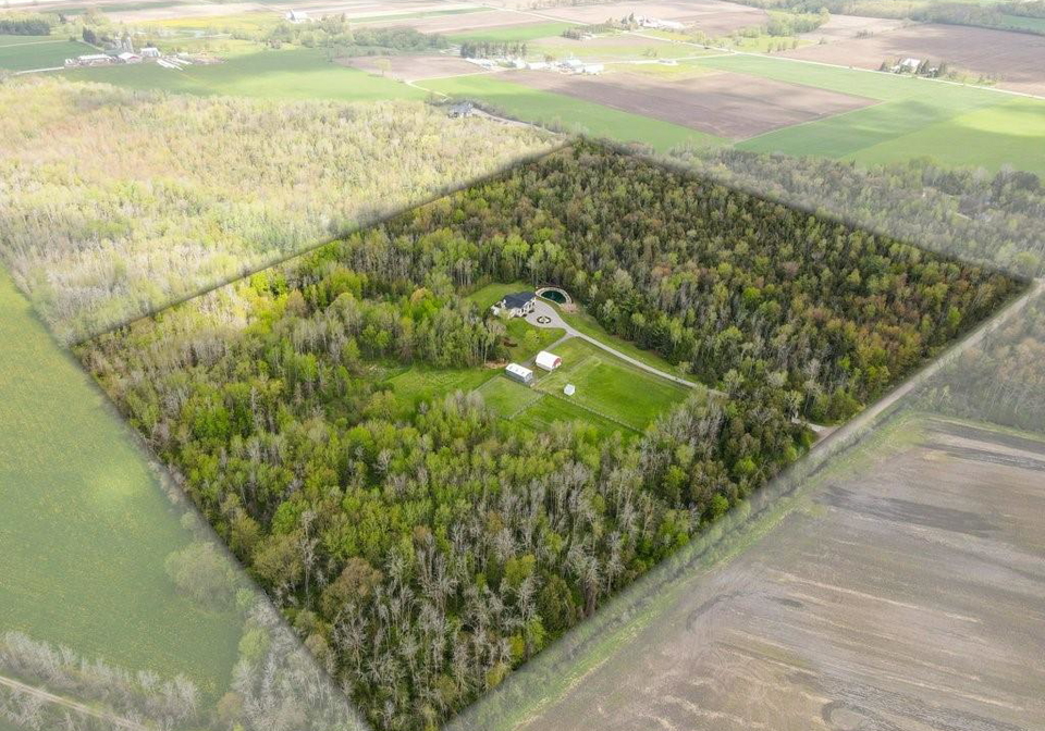 7104-sideroad-14-ariss-ontario-40743531