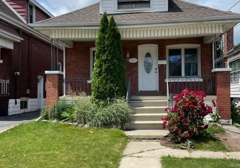 157-leinster-avenue-n-hamilton-ontario-40743542