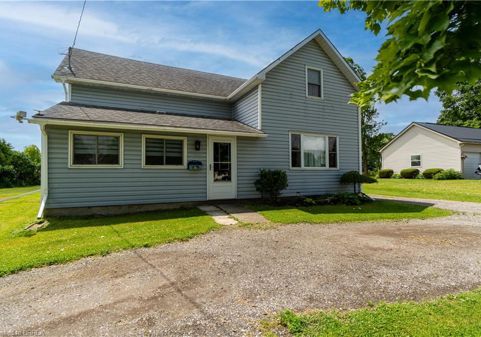 1494-norfolk-county-road-19-windham-ontario-40743547