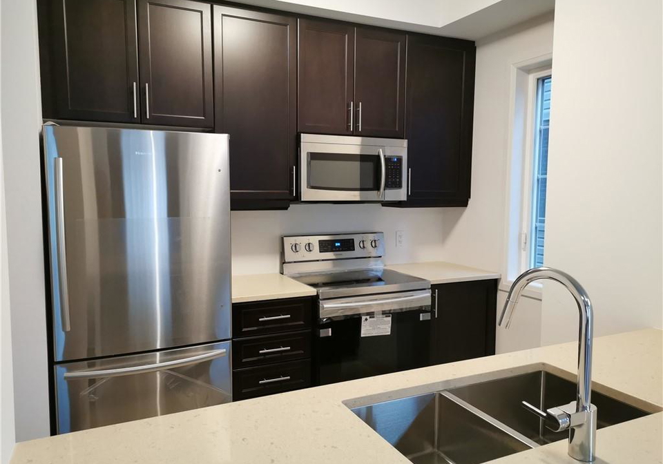 30-times-square-boulevard-stoney-creek-ontario-40743641