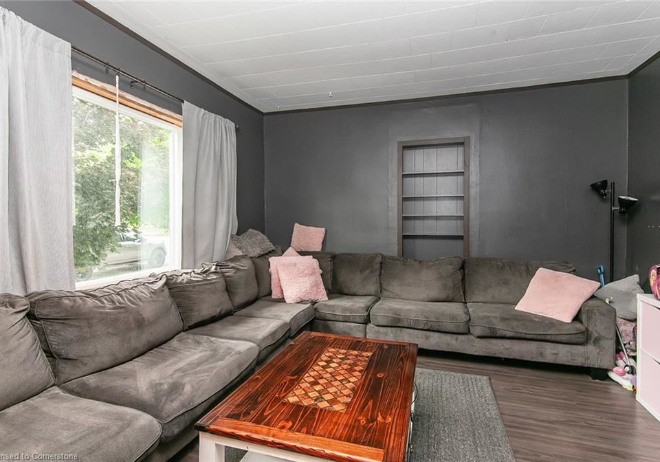 1459-bridge-street-new-dundee-ontario-40743674