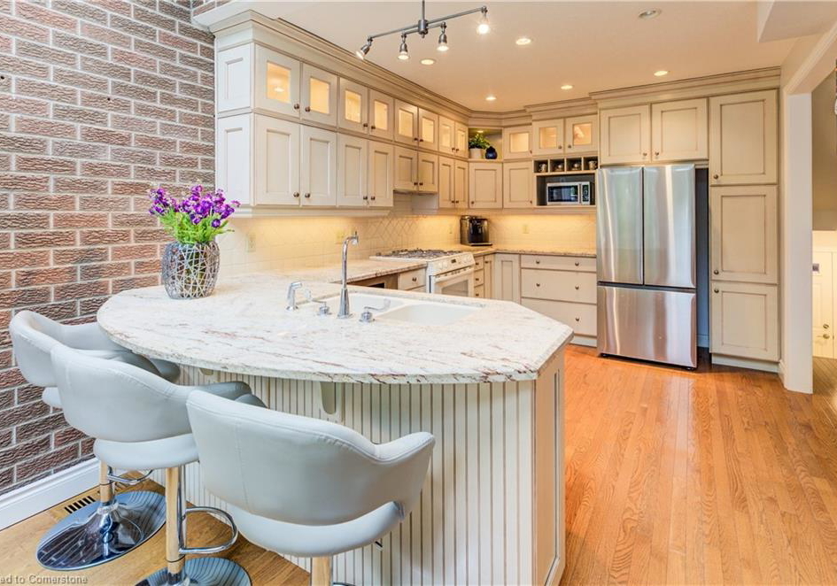 52-allen-street-w-waterloo-ontario-40743683