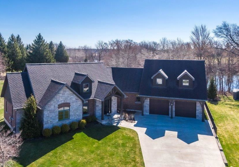 35-viola-court-delhi-ontario-40743699