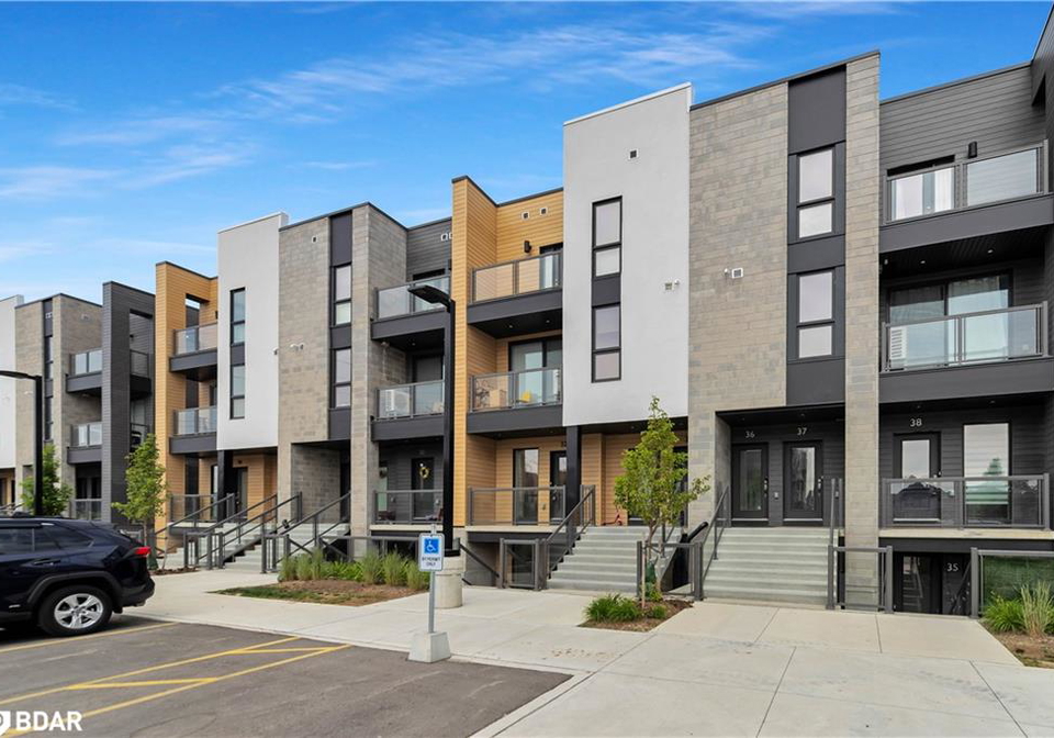 261-woodbine-avenue-kitchener-ontario-40743709