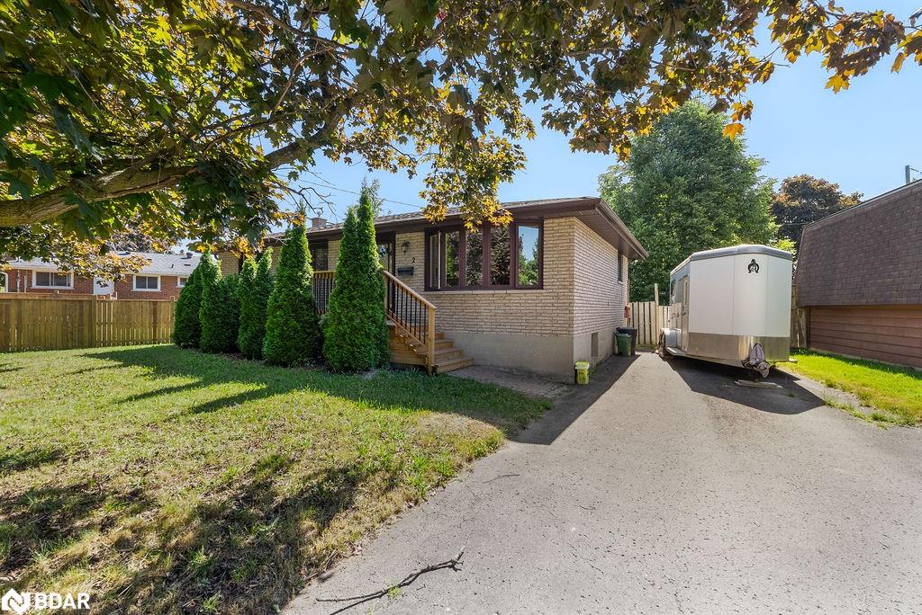 2-roselyn-court-lindsay-ontario-40743742