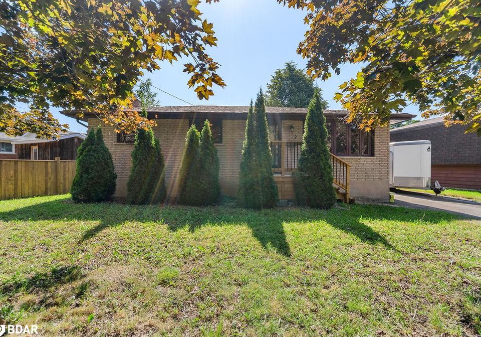 2-roselyn-court-lindsay-ontario-40743742