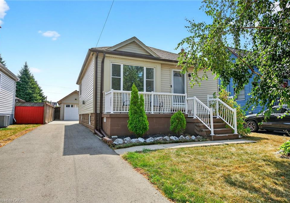 71-east-39th-street-hamilton-ontario-40743784