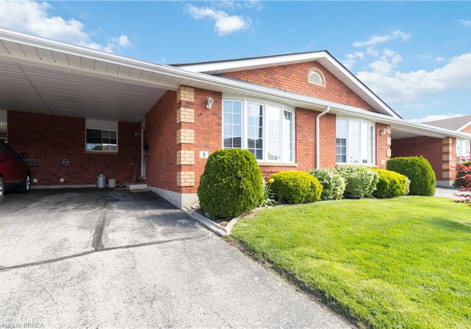 20-courtland-drive-brantford-ontario-40743866