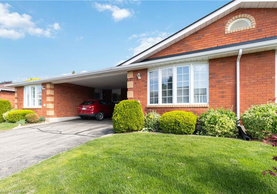 20-courtland-drive-brantford-ontario-40743866