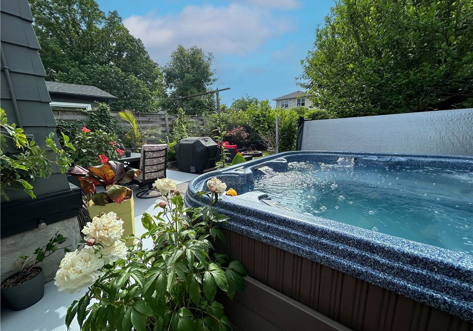603-waterloo-street-hamilton-ontario-40743960