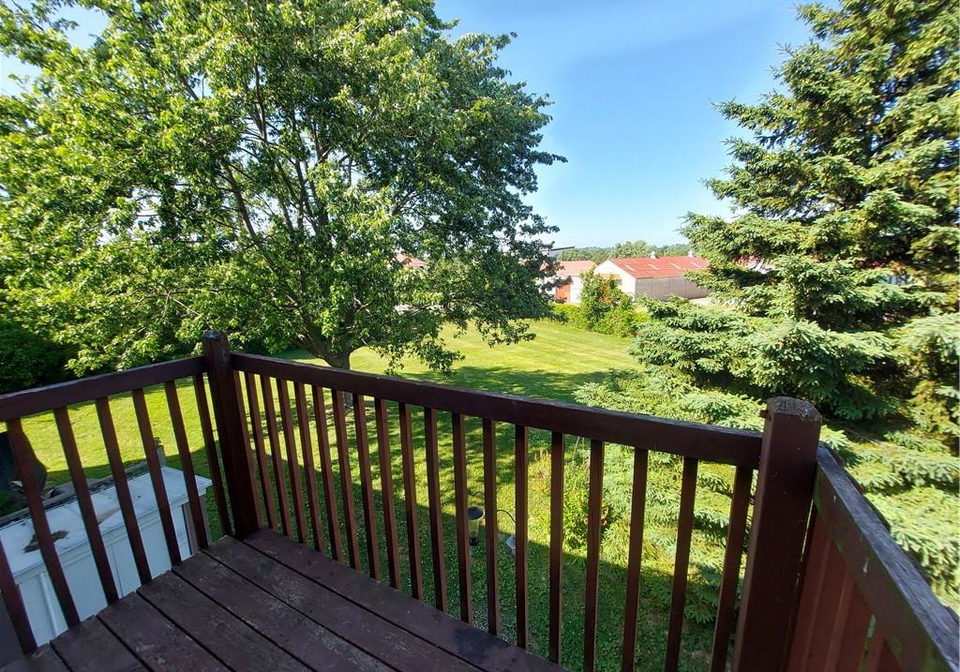 7-montclair-crescent-simcoe-ontario-40744007