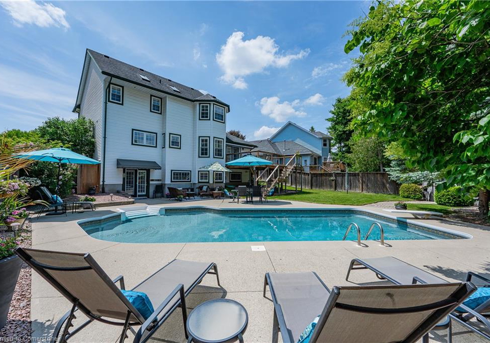 4-nith-river-court-ayr-ontario-40744060