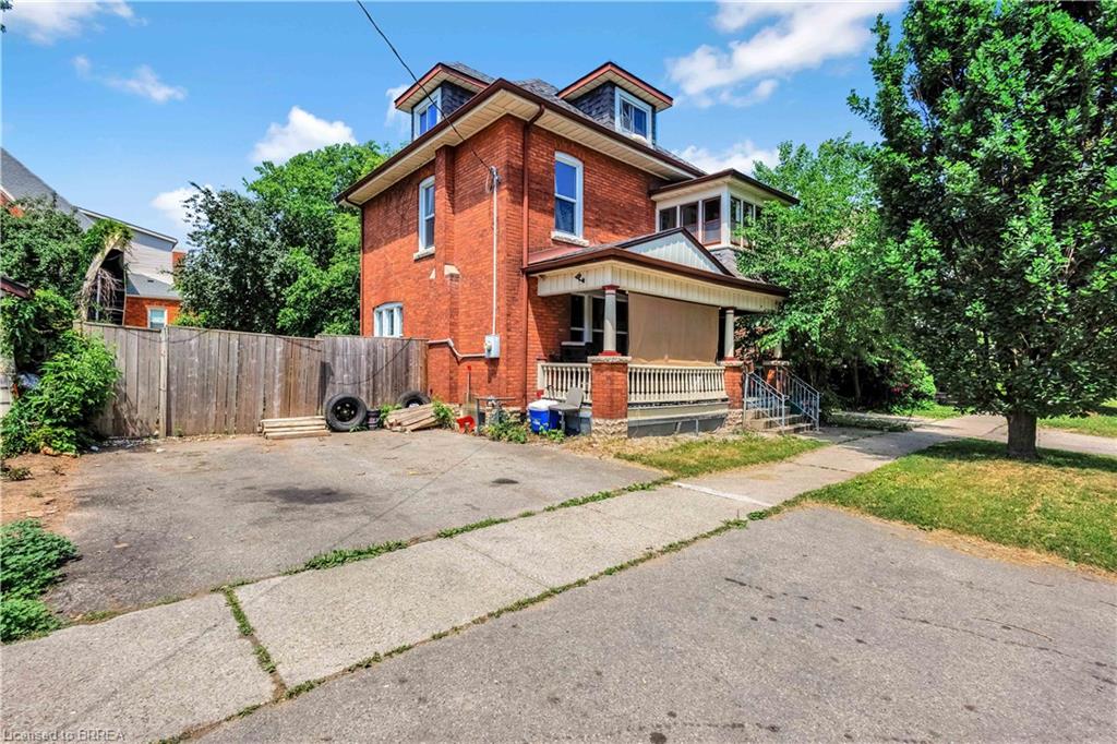 94-peel-street-brantford-ontario-40744082
