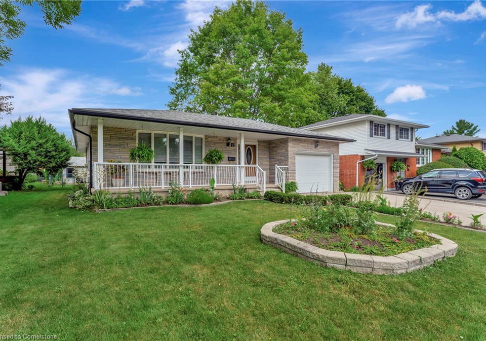 15-chad-place-guelph-ontario-40744232
