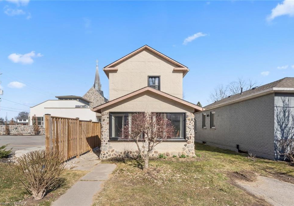 68-dumfries-street-paris-ontario-40744245