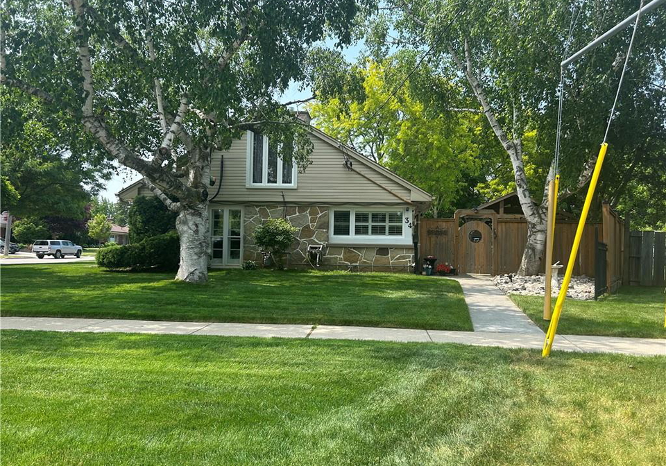 34-queensway-drive-brantford-ontario-40744280