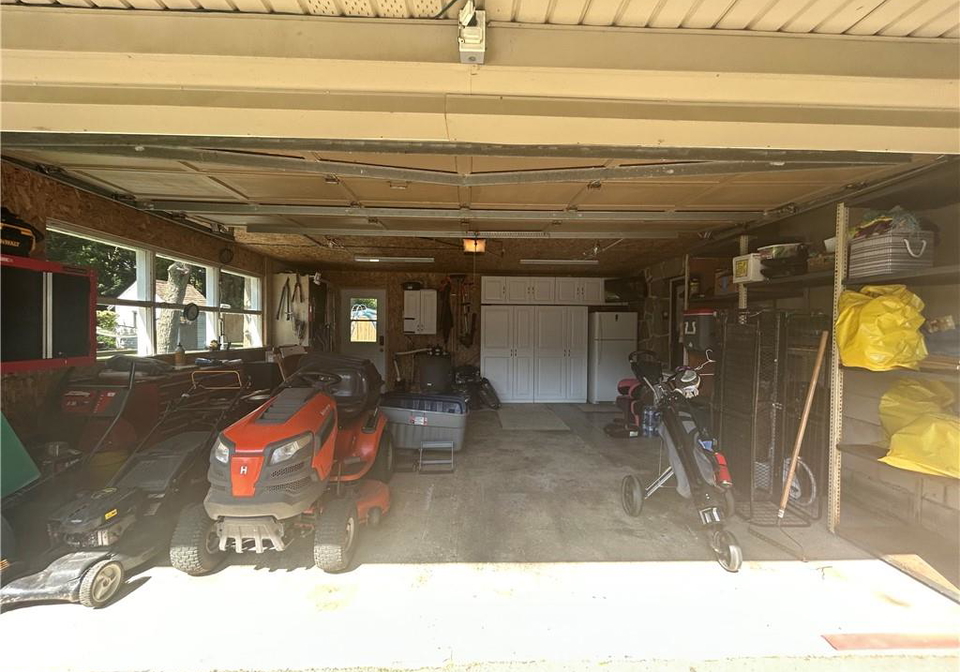 34-queensway-drive-brantford-ontario-40744280