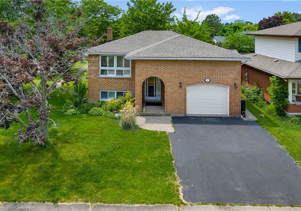 7-canora-court-welland-ontario-40744286