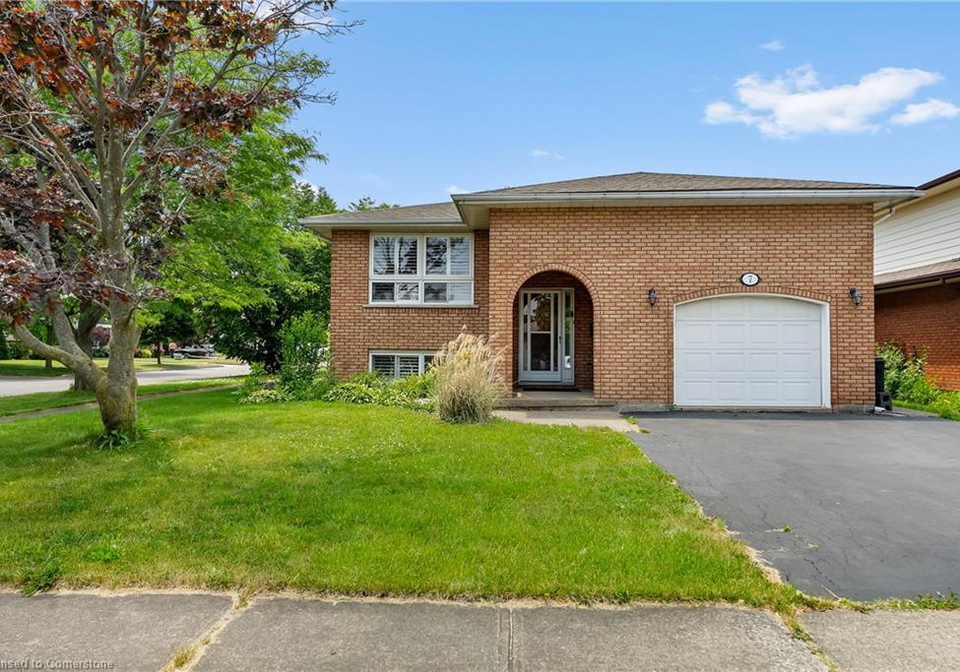 7-canora-court-welland-ontario-40744286
