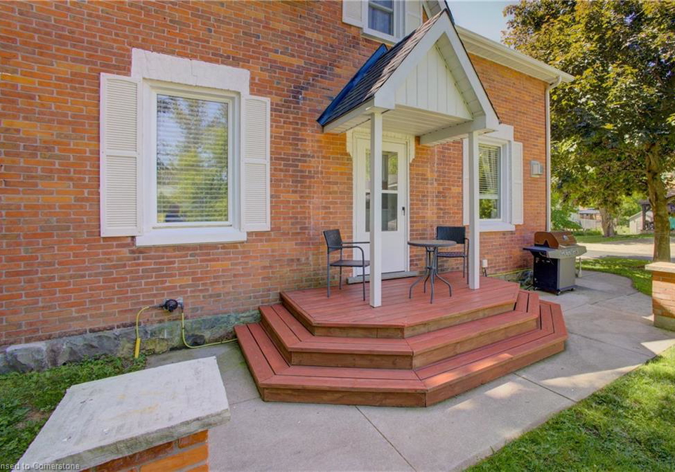 2017-albert-street-gorrie-ontario-40744306