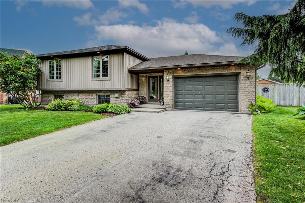250-justins-place-mount-forest-ontario-40744337