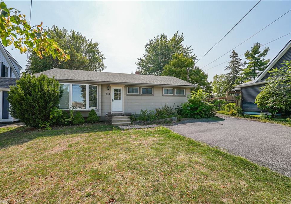 230-st-catharines-street-smithville-ontario-40744375