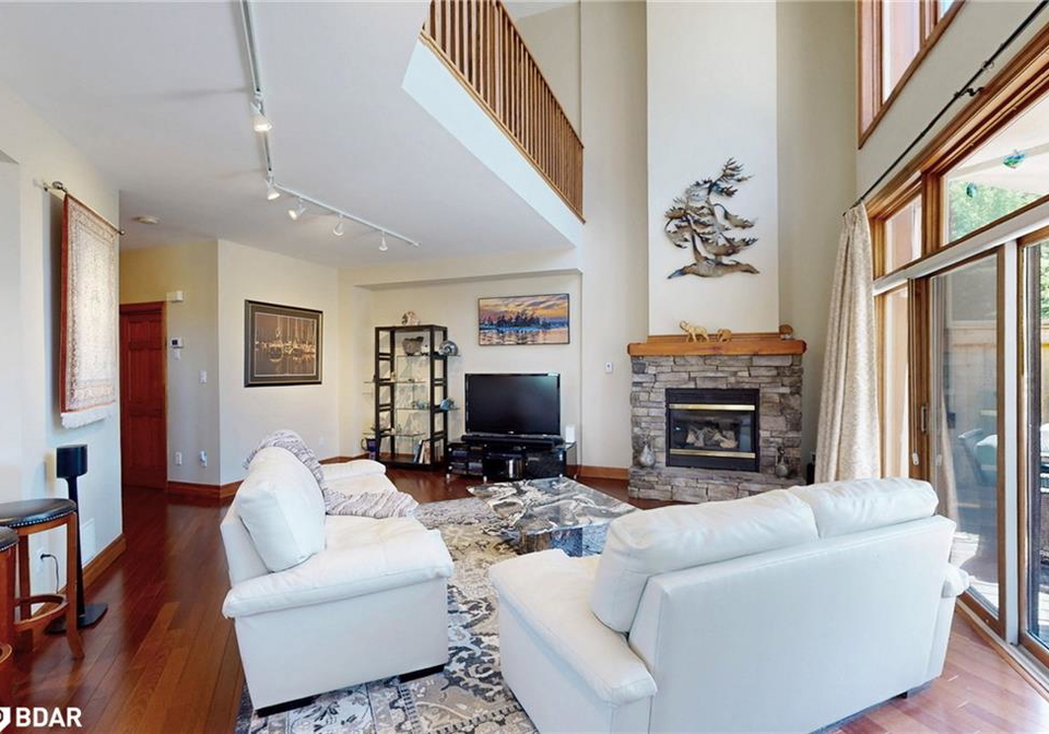 228-blue-ski-george-crescent-the-blue-mountains-ontario-40744398
