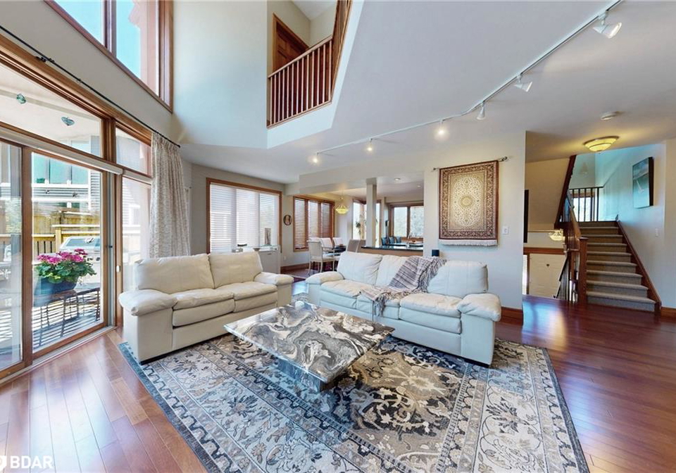 228-blue-ski-george-crescent-the-blue-mountains-ontario-40744398