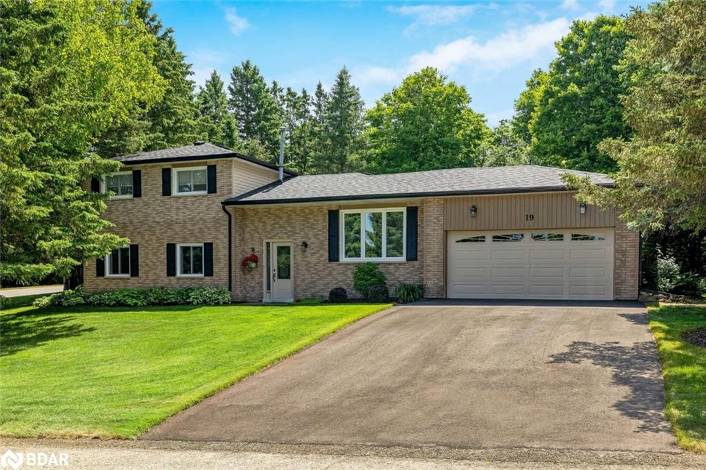 19-wesley-crescent-wellington-ontario-40744403