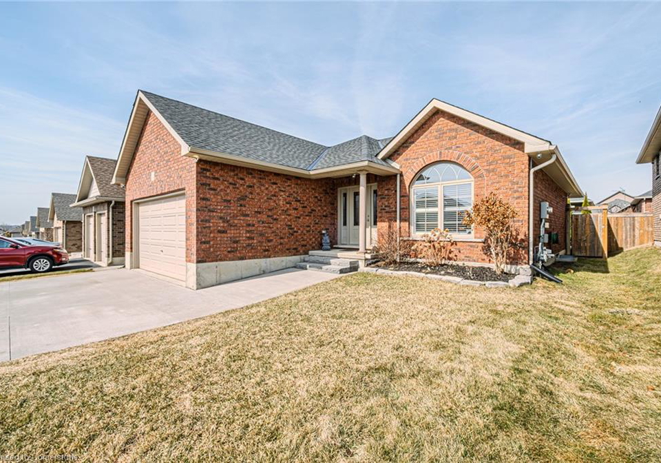 232-donly-drive-s-simcoe-ontario-40744468