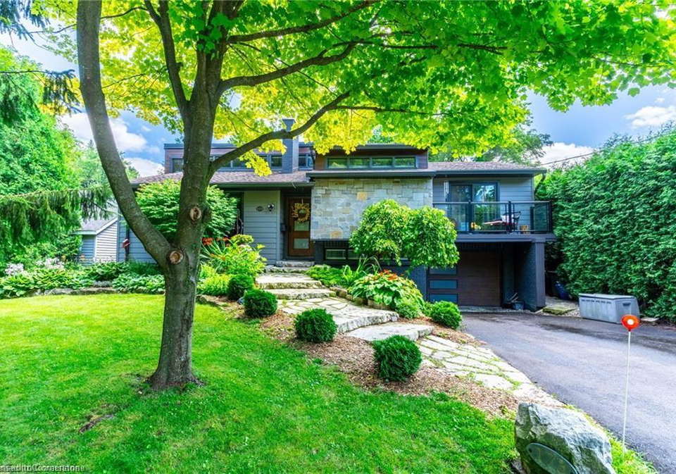 173-cayuga-avenue-ancaster-ontario-40744472